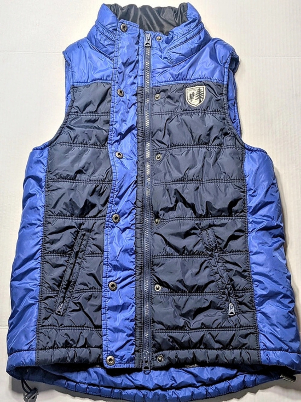 American Eagle Outfitters AE Puffer Vest Blue & Black Medium